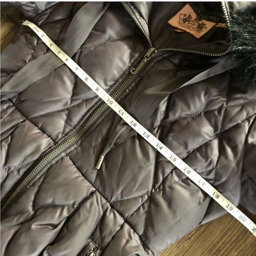 Juicy Couture Women’s Hooded Full Zip Puffer Down Jacket Removable Fur Sz. M - Picture 13 of 13